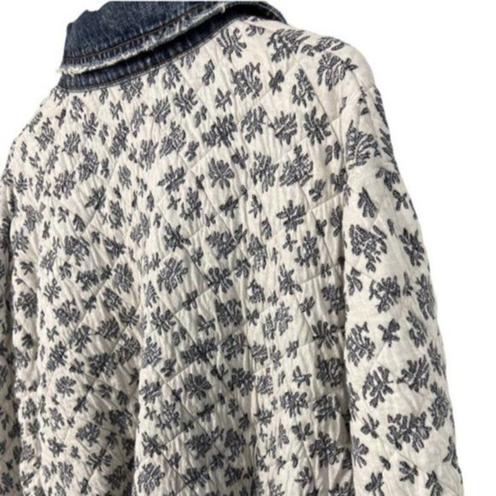 Free People Cropped Denim & Floral Print Jacket in Blue and White - Picture 16 of 16